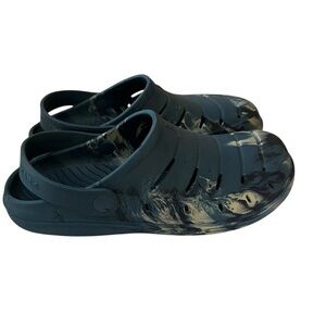 Rugged Shark Tie Dy Sandals Sz 9